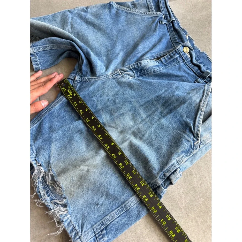 Vintage Carhartt R28 DST Mens 34 Blue Denim Carpenter Shorts Distressed Workwear - Picture 9 of 11